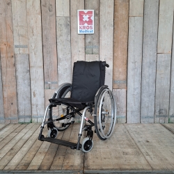 Aktivní invalidní vozík Quickie Life // 46cm // zánovní