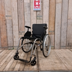 Aktivní invalidní vozík Ti Lite // 46 cm // FN// lehce použitý