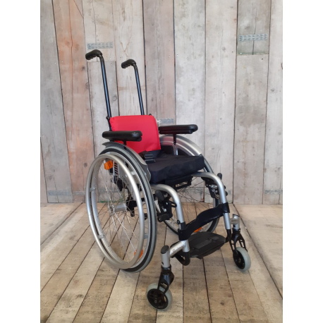 Aktivní invalidní vozík Quickie Simba // 28 cm // RO