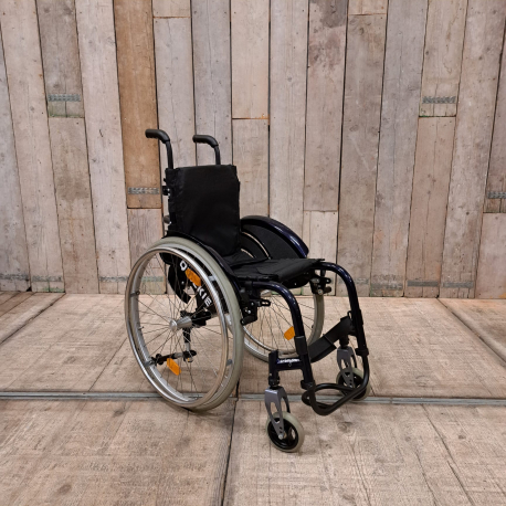 Aktivní invalidní vozík Quickie Argon // 30cm // FE
