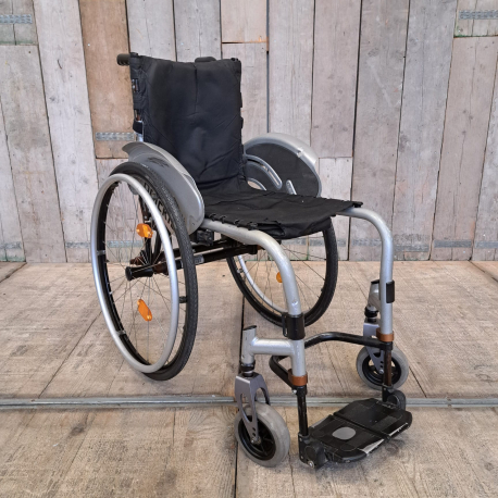 Aktivní invalidní vozík quickie argon ic // 36cm // CW