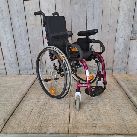Aktivní invalidní dětský vozík quickie argon KA