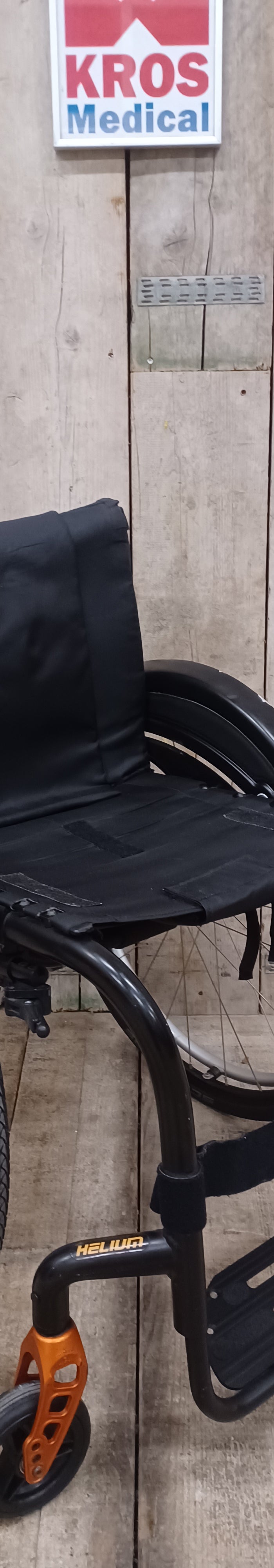 <h3><span class="metafield-multi_line_text_field">Vše odpovídalo popisu a komunikace byla vynikající. Reaguje na dotazy, dodání bylo rychlejší, než jsem očekával, a celková komunikace byla velmi dobrá. Vřele doporučuji. Nejlepší poměr cena/výkon. Vozík je téměř jako nový. Koupil bych jej znovu.</span></h3><h4>⭐⭐⭐⭐⭐<br/></h4><h5>Aktivní invalidní vozík Quickie HELIUM 36 cm<br/></h5>