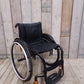 Aktivní vozík Quickie Helium - AC - lehce použitý - pevný rám - šíře sedu 42cm