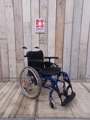 Aktivní vozík Quickie Neon - AD - zánovní - skládací - šíře sedu 44cm