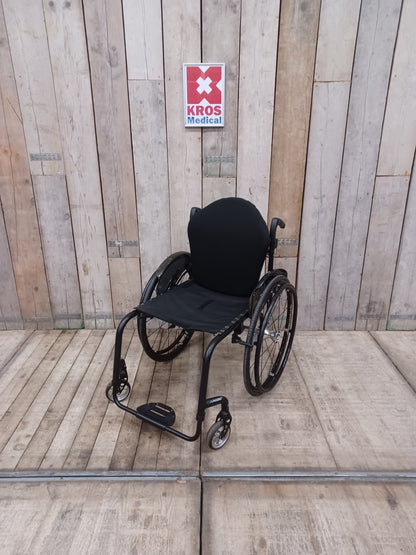 Aktivní vozík Quickie Argon 2 - AH - lehce použitý - pevný rám - šíře sedu 48cm