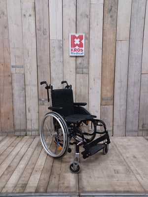 Aktivní vozík Quickie Youngster3 - AP - zánovní - skládací - šíře sedu 38cm