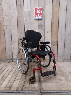 Aktivní vozík Quickie Helium - AZ - použitý - pevný rám - šíře sedu 42cm