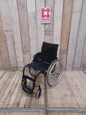 Aktivní vozík Quickie Argon 2 - BM - zánovní - pevný rám - šíře sedu 40cm