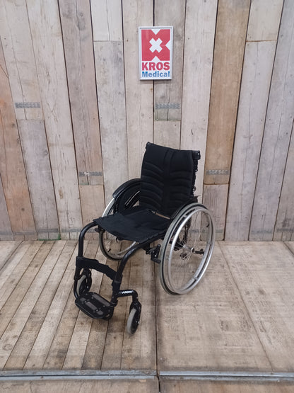 Aktivní vozík Quickie Argon 2 - BM - zánovní - pevný rám - šíře sedu 40cm