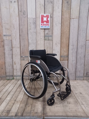 Aktivní vozík Ti Lite TR - BS - zánovní - pevný rám - šíře sedu 42cm