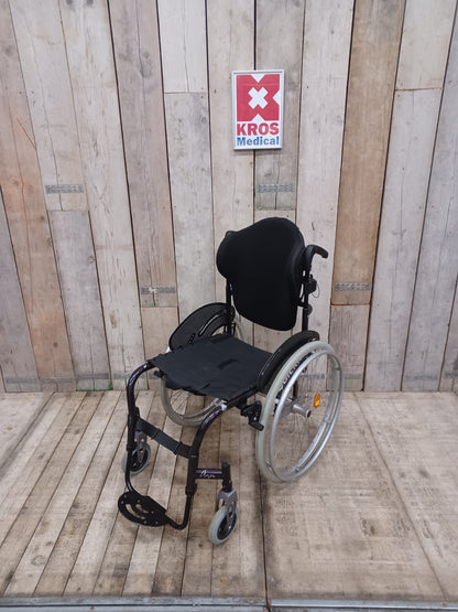 Aktivní vozík Quickie Argon - BT - použitý - pevný rám - šíře sedu 46cm