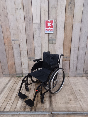 Aktivní vozík Küschall Compact - BU - zánovní - skládací rám - šíře sedu 48cm