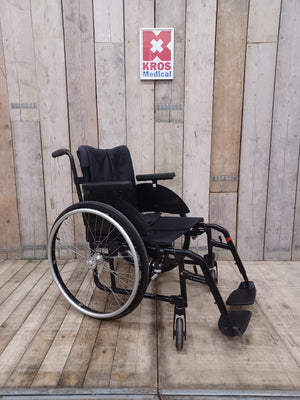 Aktivní vozík Küschall Compact - BU - zánovní - skládací rám - šíře sedu 48cm