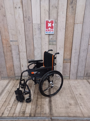 Aktivní vozík Quickie Argon 2 - HU - lehce použitý - pevný rám - šíře sedu 40cm