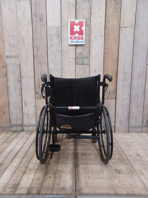 Aktivní vozík Quickie Argon 2 - UR - lehce použitý - pevný rám - šíře sedu 42cm