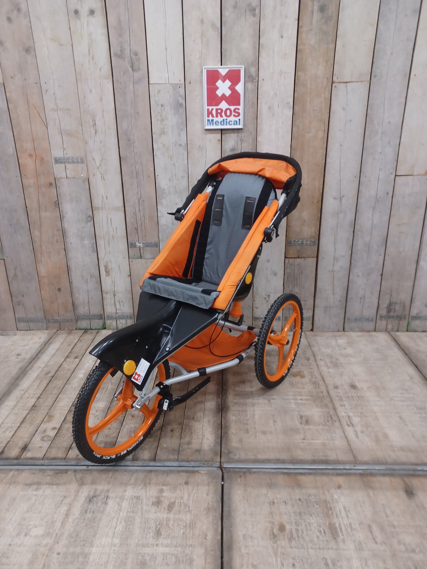 Buggy Kočárek Kangoo Reha 2 - 01 - lehce použitý - skládací -