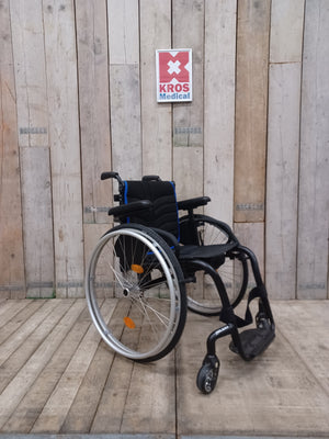 Aktivní vozík Quickie Helium - SU32 - zánovní - pevný rám -