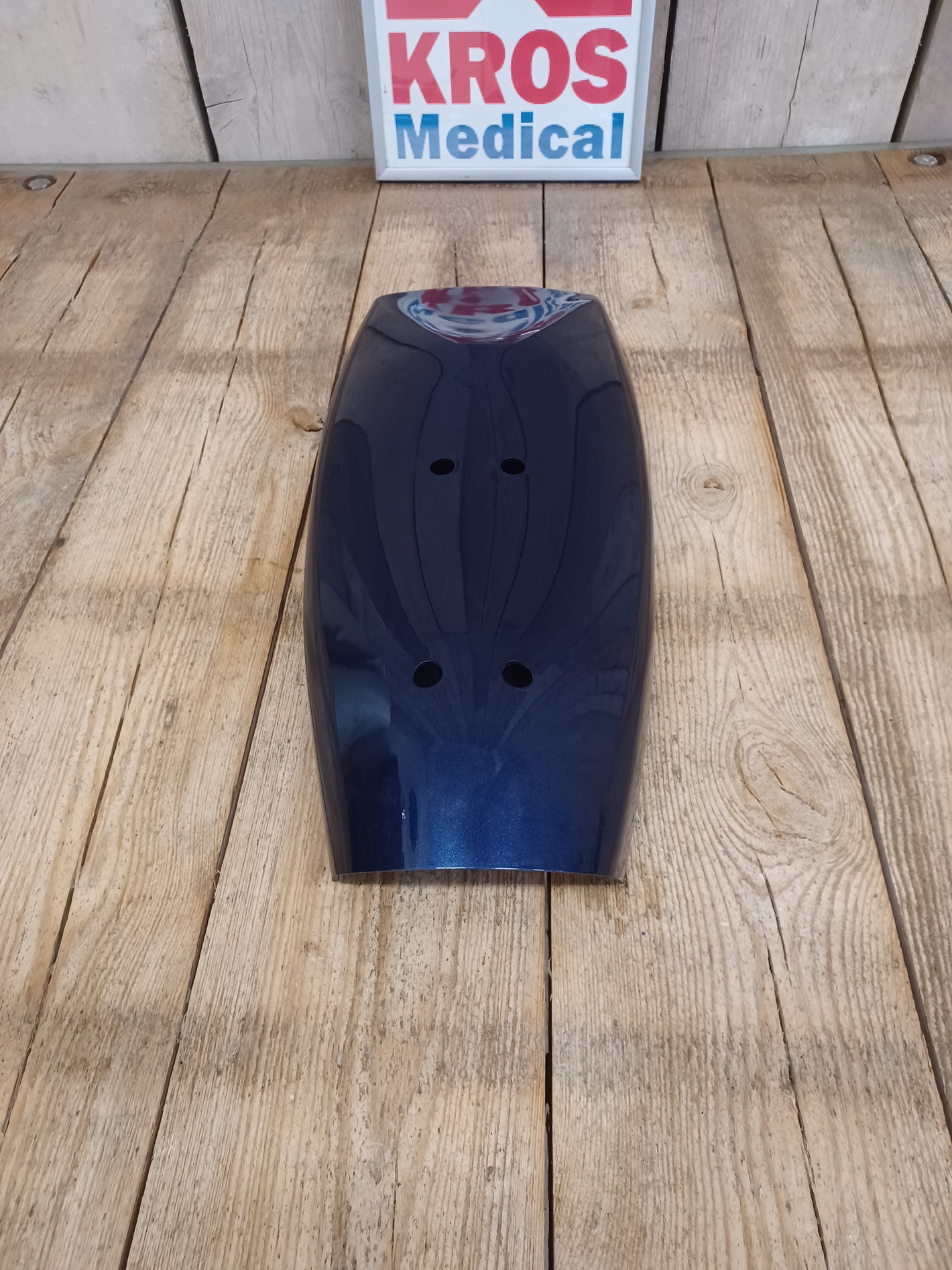 Přední plastový kryt sloupku řízení pro elektrický invalidní skútr Invacare Auriga - použitý -