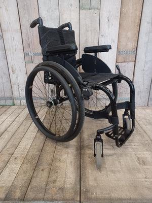 Aktivní vozík Ti LiTe TRA - DQ - lehce použitý - pevný titanový rám -