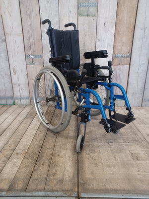 Aktivní vozík Quickie 2 - RU - lehce použitý - skládací -