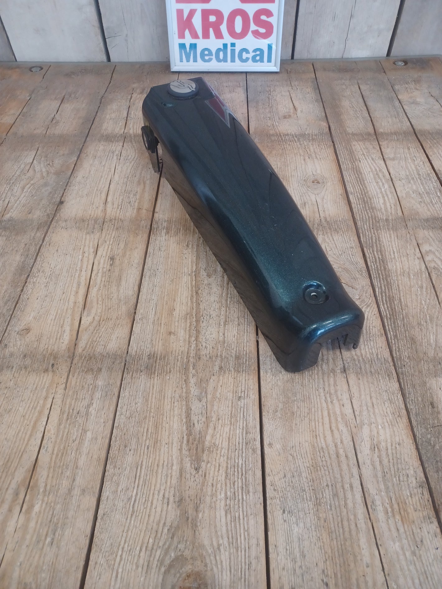 Plastový přední kryt sloupku řízení pro elektrický invalidní skútr Calypso De Luxe - použitý -