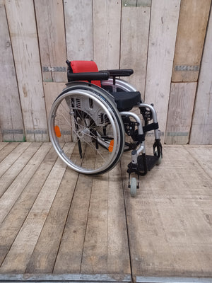 Aktivní vozík Quickie Simba - RO - zánovní - pevný rám -