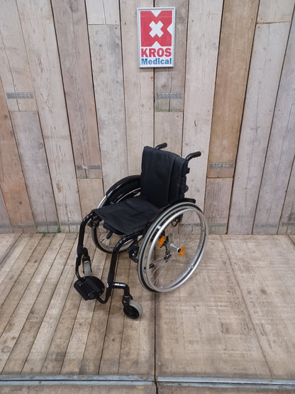 Aktivní vozík Quickie Helium - BK - zánovní - pevný rám -