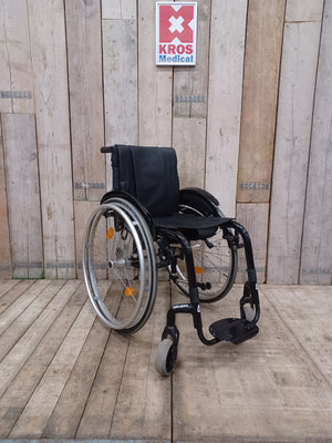 Aktivní vozík Quickie Helium - BK - zánovní - pevný rám -