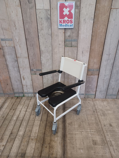 Sprchovací a WC židle Handicare - 03 - lehce použitá/repasovaná - nízký sed -