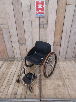 Aktivní vozík RGK QUATRO TITANIUM // šs40cm // IG //