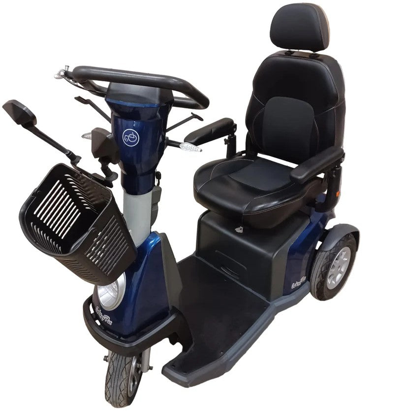 Skútr Excel Galaxy Plus // 01 //