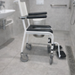 Sprchovací a WC židle Handicare  šíře sedu 40 cm