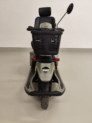 Tříkolový skútr Luna Pride Victory repasovaný