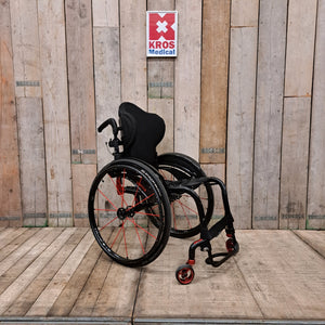 Aktivní vozík Quickie Helium - DO - zánovní - pevný rám -