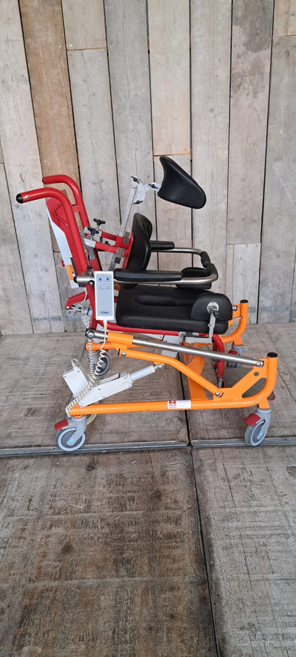 Sprchovací a toaletní křeslo Vitaflex Toba Junior - 01 - požitý - elektrické -