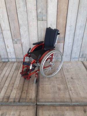 Aktivní vozík Meyra X2    šíře sedu 30cm